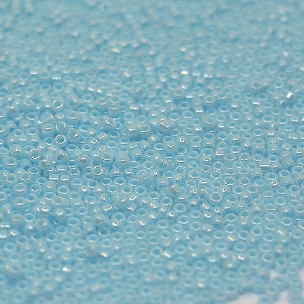 Бисер круглый 15/0 #0124 Непрозрачный глянцевый, нежно-голубой